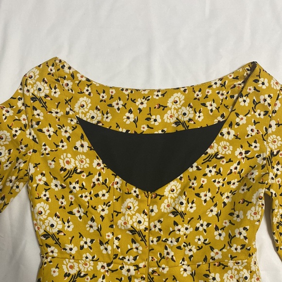 Zara Floral Dress - Picture 5 of 9